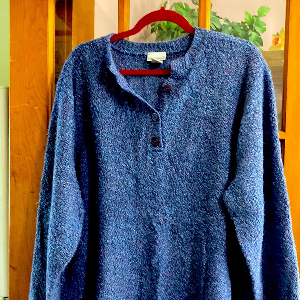 Sweater size 22/24